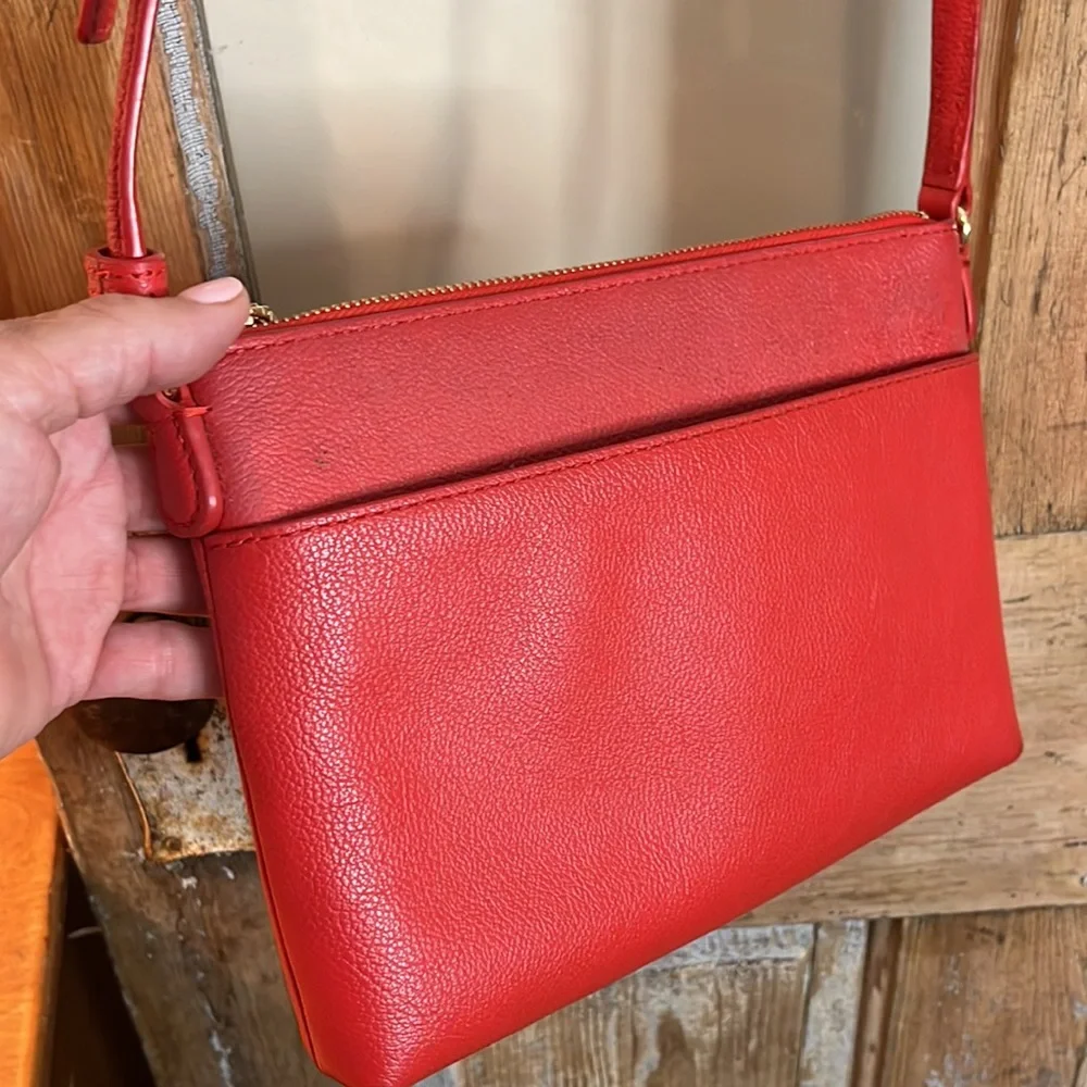 TALBOTS Red Leather Bag. Cross Body Leather with Adjustable Strap. - Picture 6 of 14
